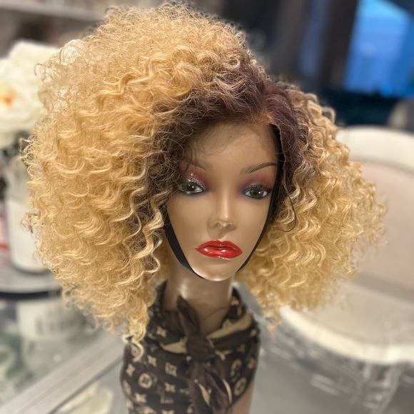 SOLD-Kinky Curly 4B-4C Texture Lace Front Wig Color #T4/27 Honey Blonde! - Picture 5 of 9